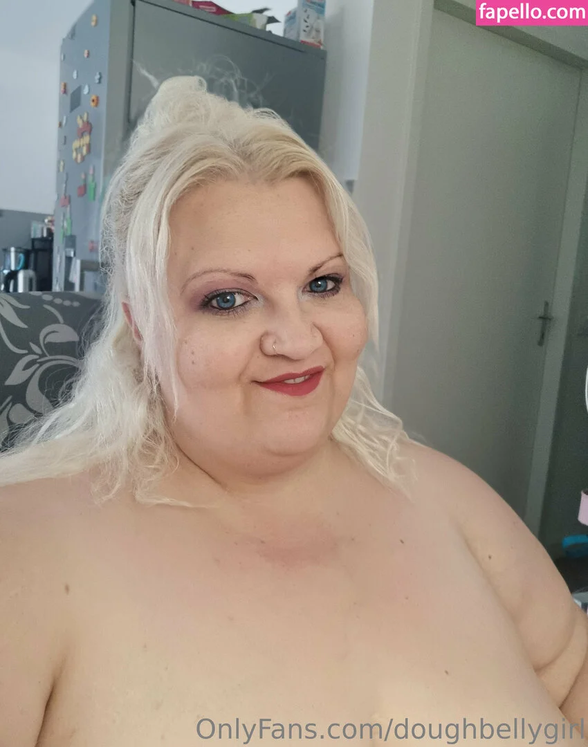 dough.belly / doughbellygirl Onlyfans Photo Gallery 