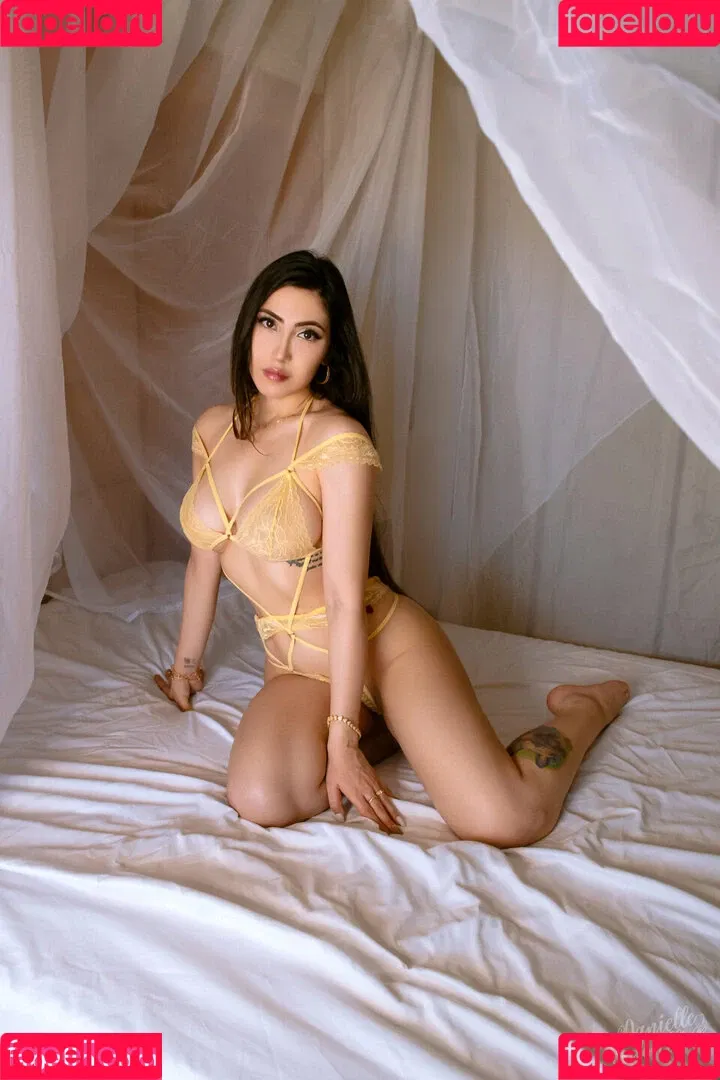 Danielle Vedovelli / Danievedo Onlyfans Photo Gallery 