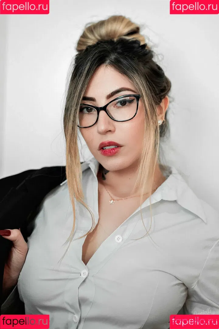 Danielle Vedovelli / Danievedo Onlyfans Photo Gallery 