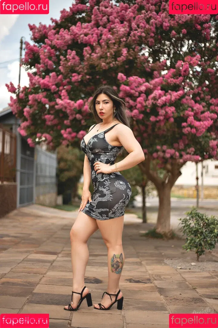 Danielle Vedovelli / Danievedo Onlyfans Photo Gallery 