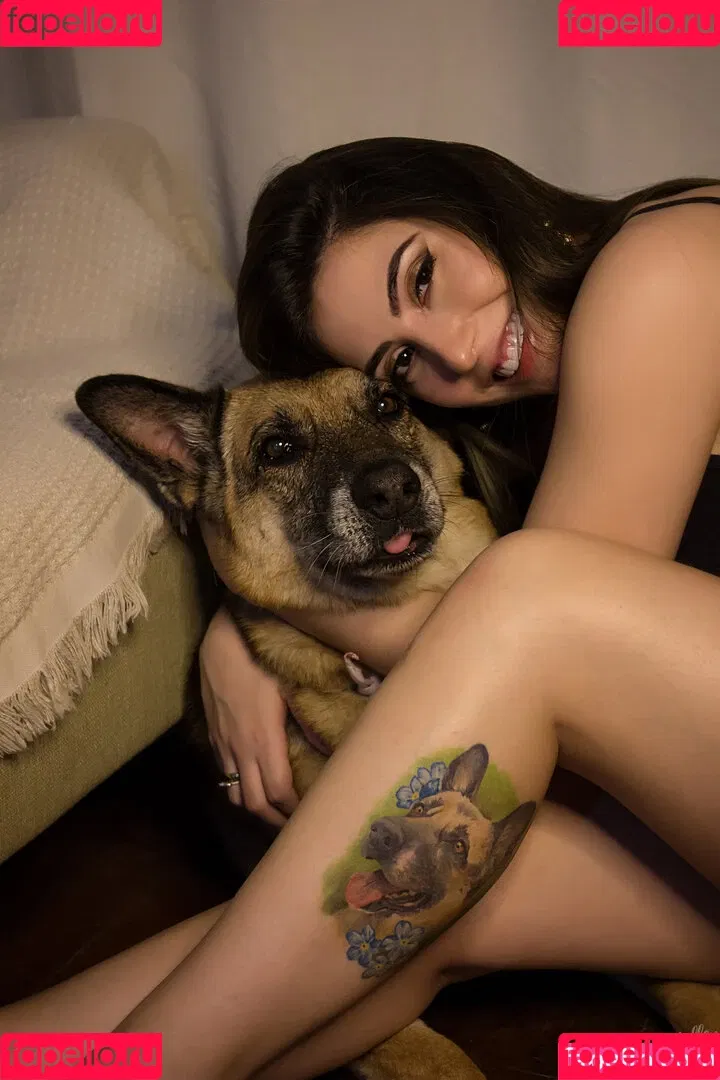 Danielle Vedovelli / Danievedo Onlyfans Photo Gallery 