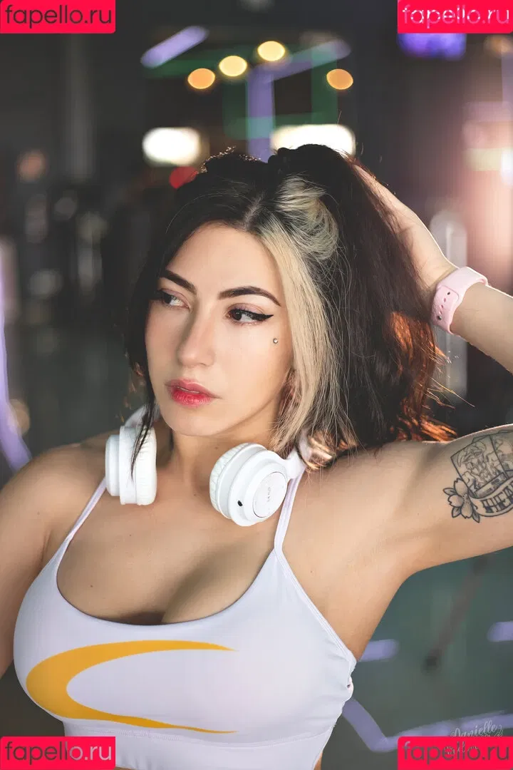 Danielle Vedovelli / Danievedo Onlyfans Photo Gallery 