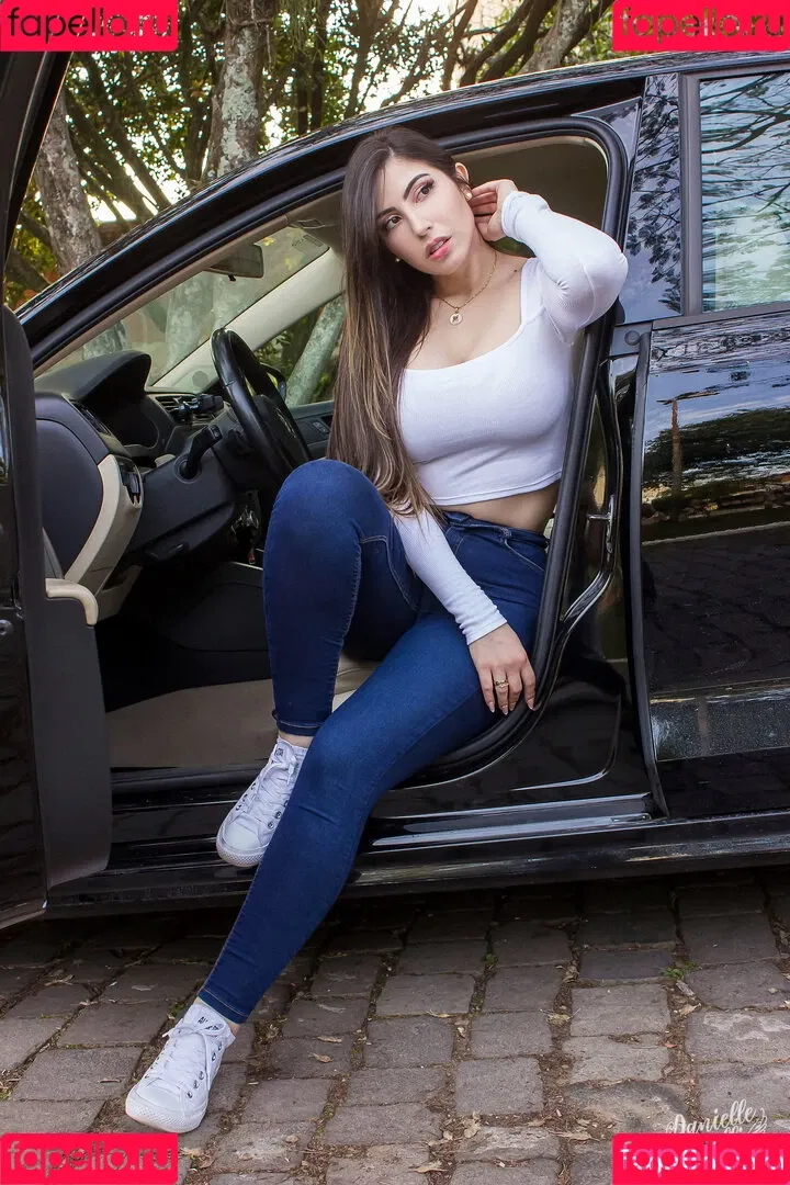 Danielle Vedovelli / Danievedo Onlyfans Photo Gallery 