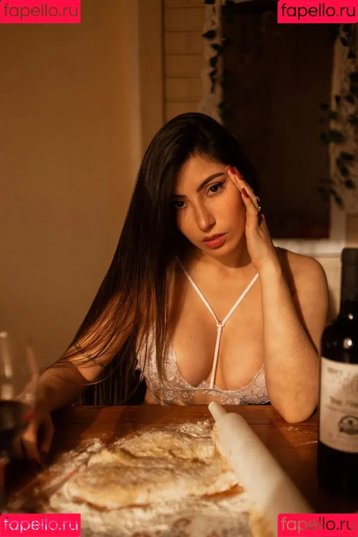 Danielle Vedovelli / Danievedo Onlyfans Photo Gallery 