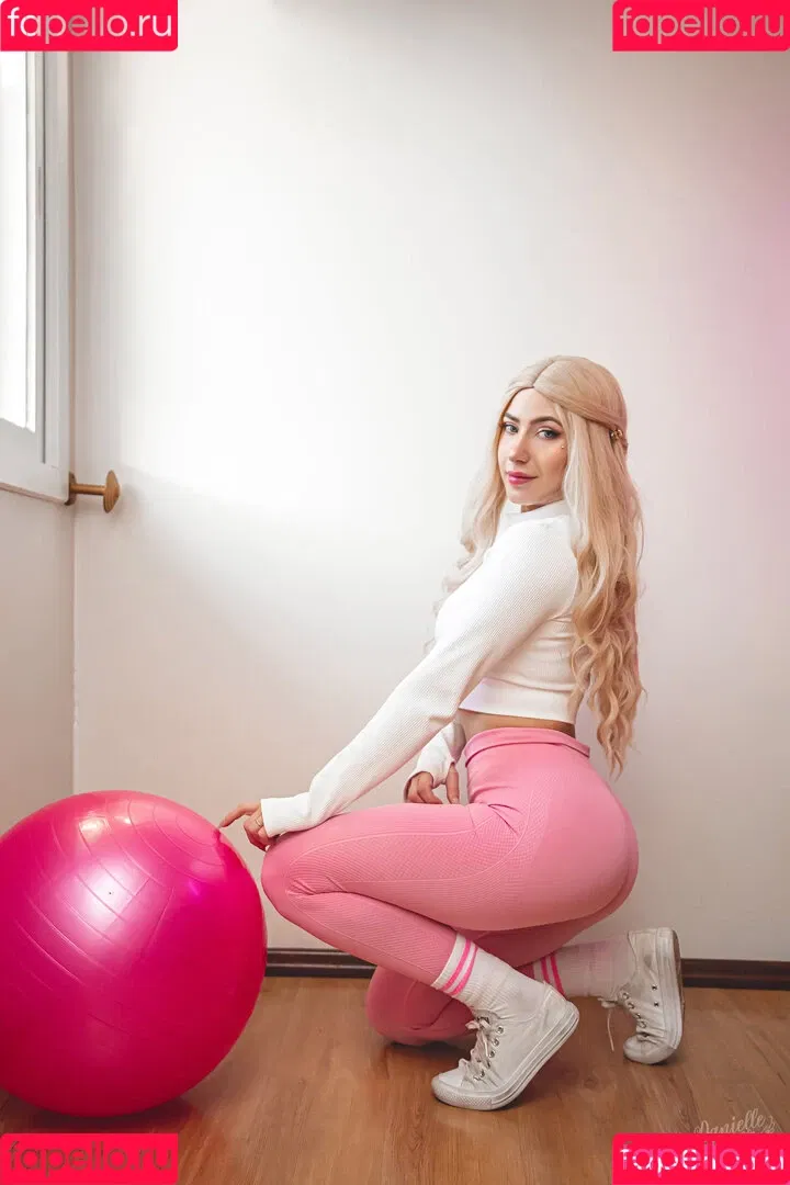 Danielle Vedovelli / Danievedo Onlyfans Photo Gallery 