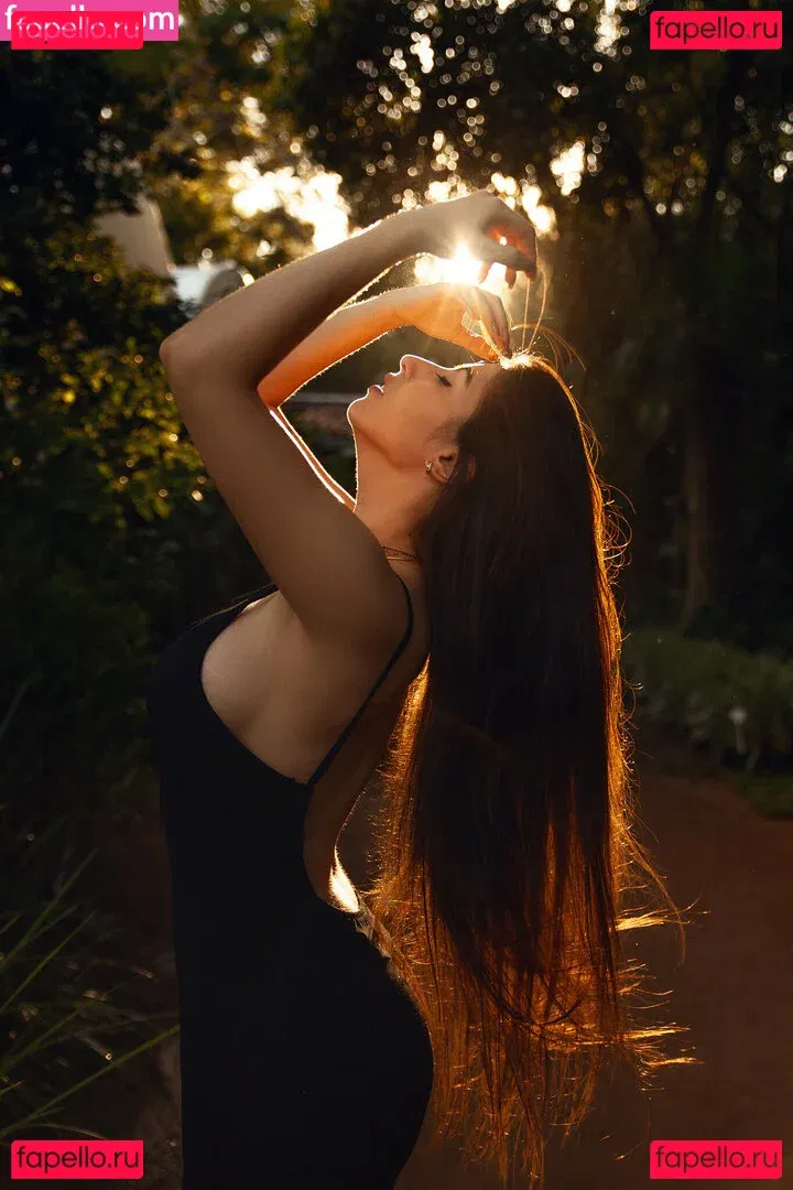 Danielle Vedovelli / Danievedo Onlyfans Photo Gallery 