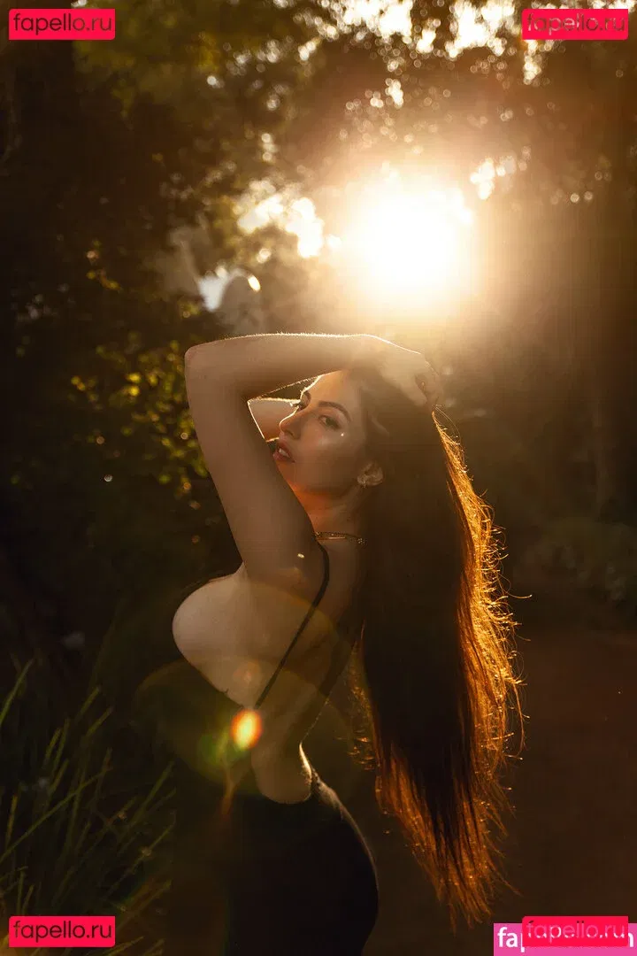 Danielle Vedovelli / Danievedo Onlyfans Photo Gallery 