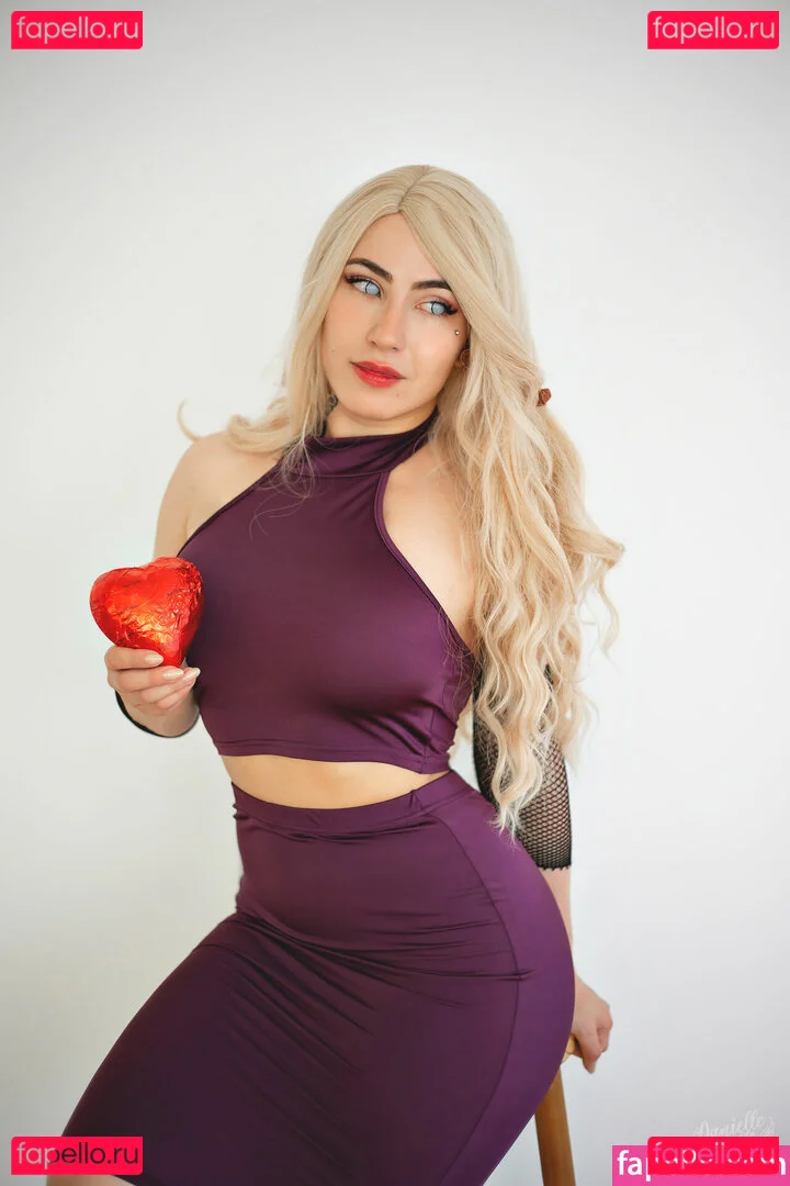 Danielle Vedovelli / Danievedo Onlyfans Photo Gallery 