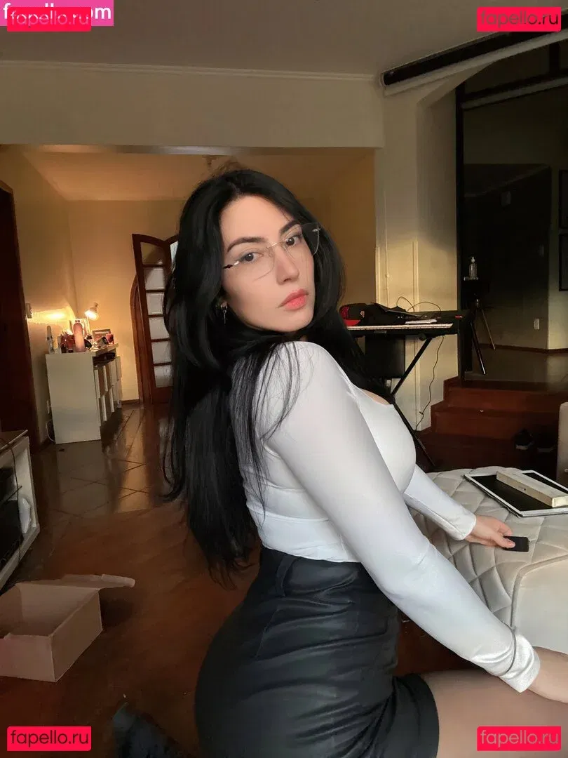 Danielle Vedovelli / Danievedo Onlyfans Photo Gallery 