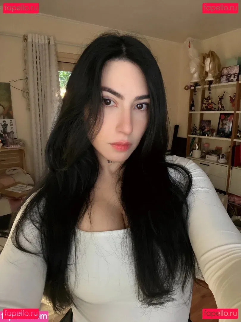 Danielle Vedovelli / Danievedo Onlyfans Photo Gallery 