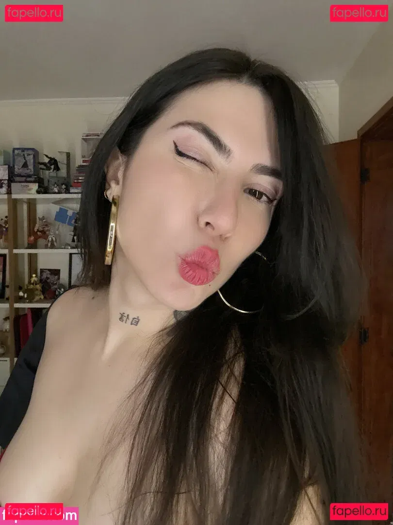 Danielle Vedovelli / Danievedo Onlyfans Photo Gallery 