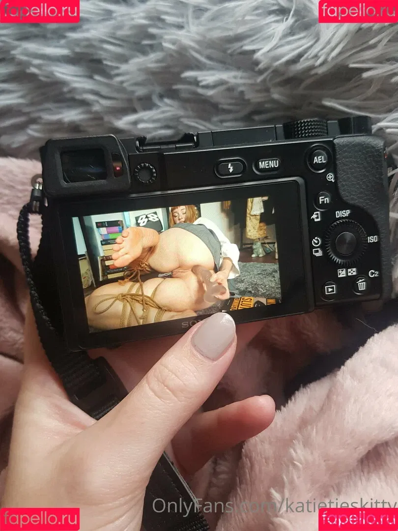 katiecuddleskitty / katietieskitty Onlyfans Photo Gallery 