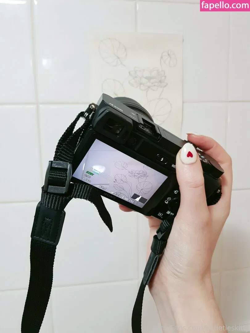 katiecuddleskitty / katietieskitty Onlyfans Photo Gallery 