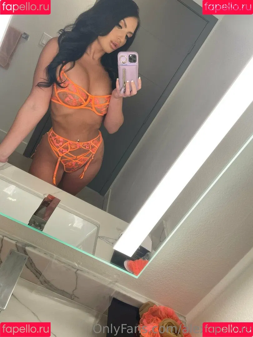 Alexapayne / alexapayne19 Onlyfans Photo Gallery 