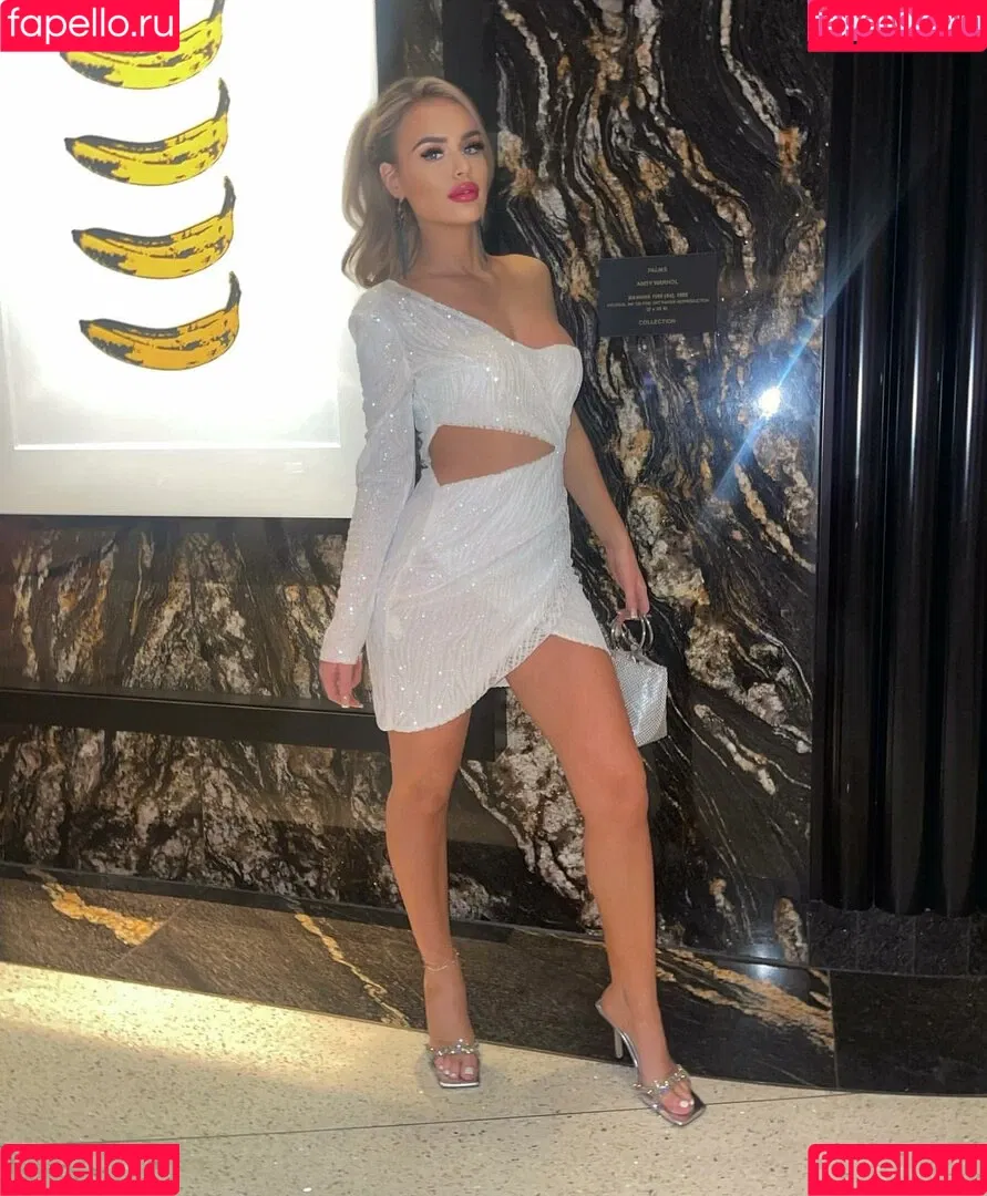 Barbiecole_12 / Nicole Farrell / nicolefarrell_1208 Onlyfans Photo Gallery 