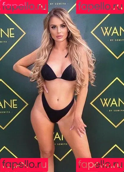 Barbiecole_12 / Nicole Farrell / nicolefarrell_1208 Onlyfans Photo Gallery 