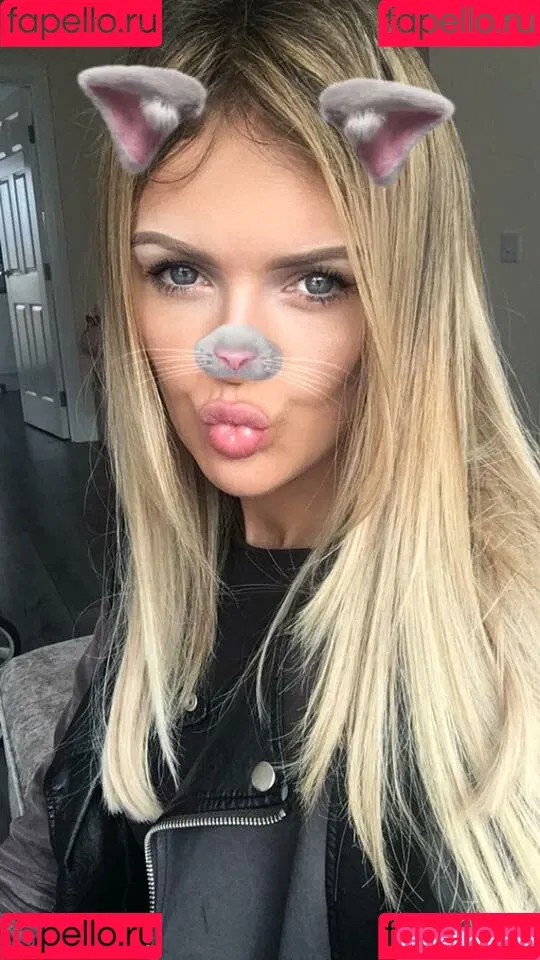 Barbiecole_12 / Nicole Farrell / nicolefarrell_1208 Onlyfans Photo Gallery 