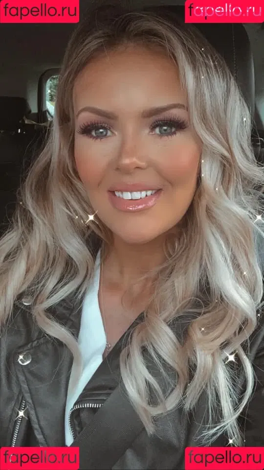 Barbiecole_12 / Nicole Farrell / nicolefarrell_1208 Onlyfans Photo Gallery 