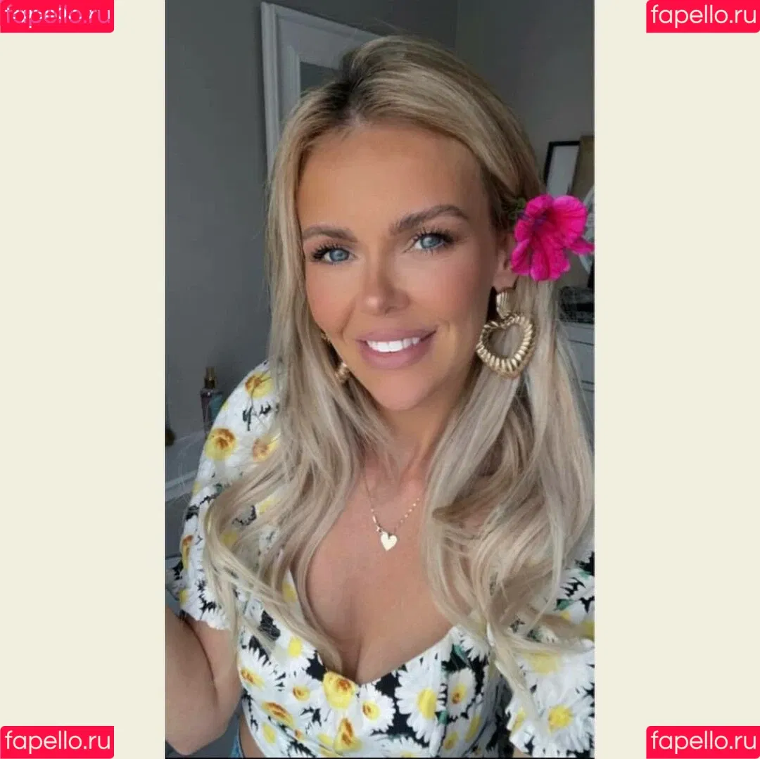 Barbiecole_12 / Nicole Farrell / nicolefarrell_1208 Onlyfans Photo Gallery 