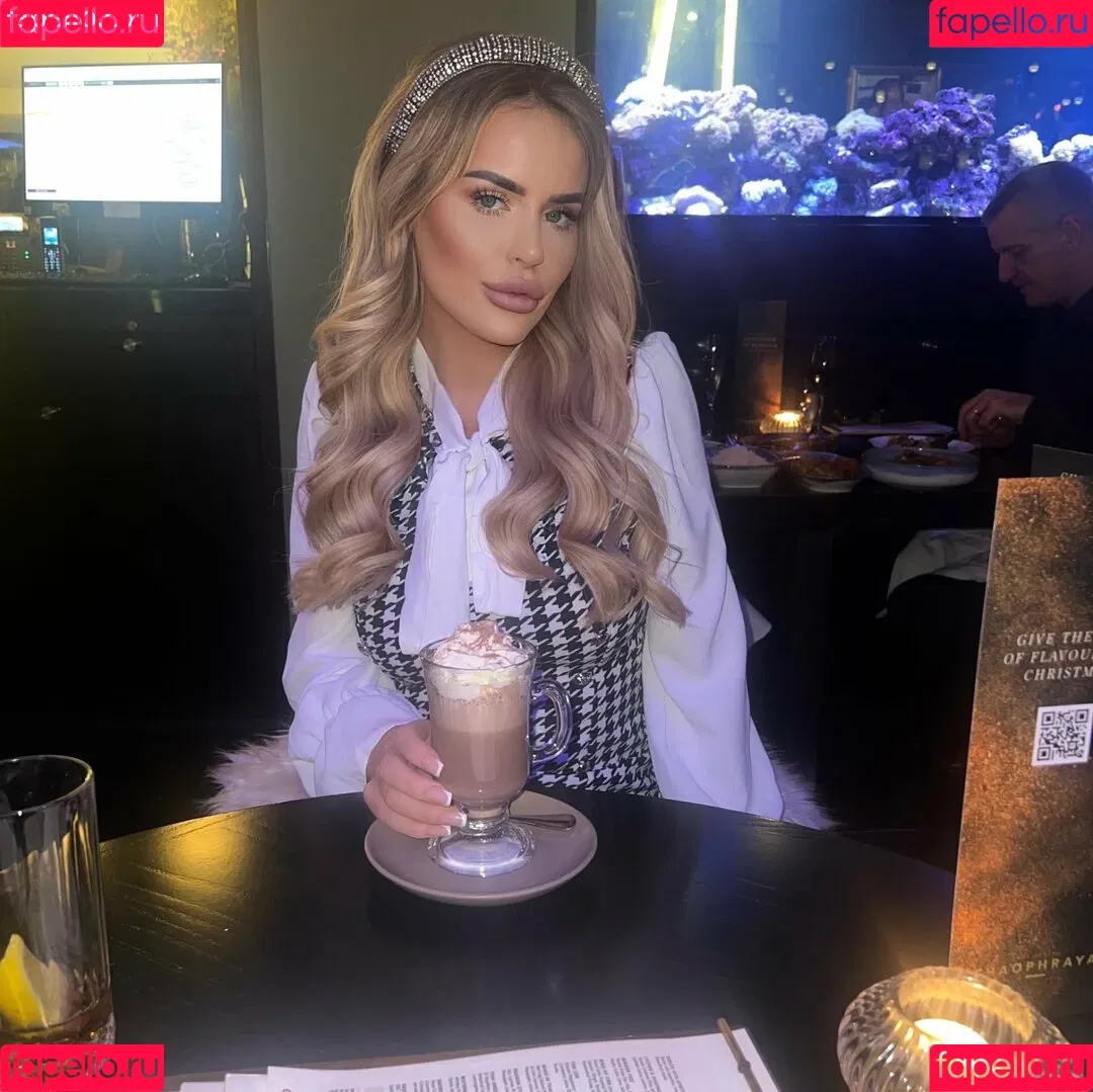Barbiecole_12 / Nicole Farrell / nicolefarrell_1208 Onlyfans Photo Gallery 
