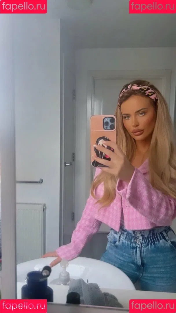 Barbiecole_12 / Nicole Farrell / nicolefarrell_1208 Onlyfans Photo Gallery 