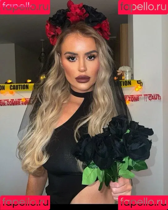 Barbiecole_12 / Nicole Farrell / nicolefarrell_1208 Onlyfans Photo Gallery 