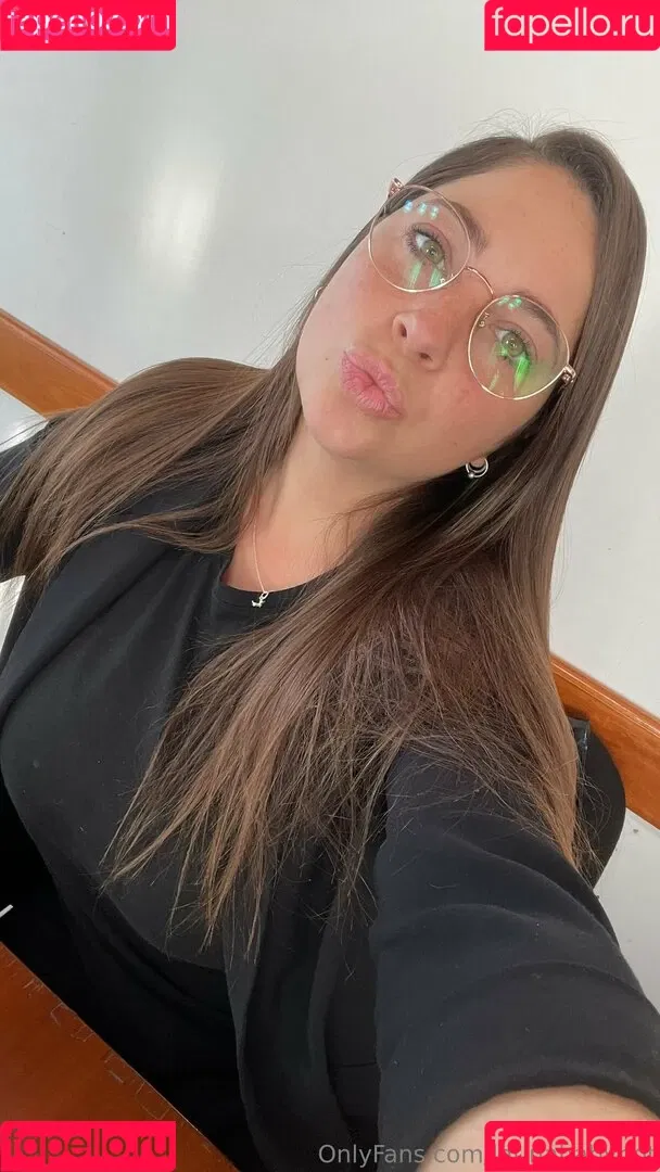 latina.hot.sauce / latinababyhot Onlyfans Photo Gallery 