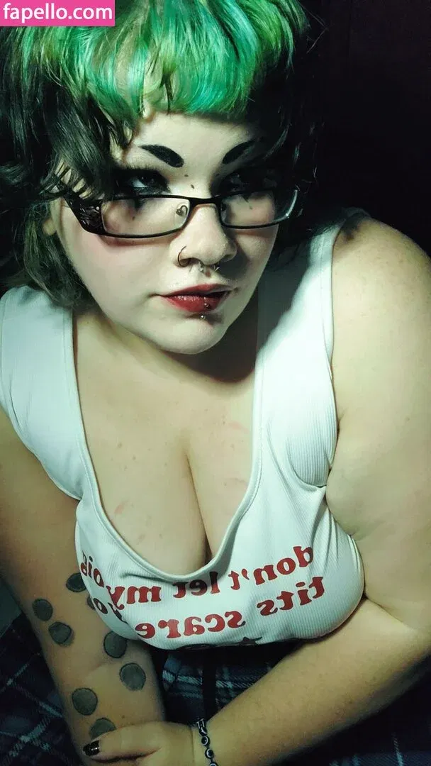 VampiricMilkers Onlyfans Photo Gallery 