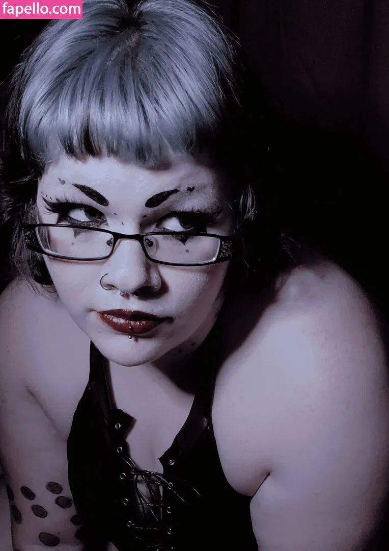 VampiricMilkers Onlyfans Photo Gallery 