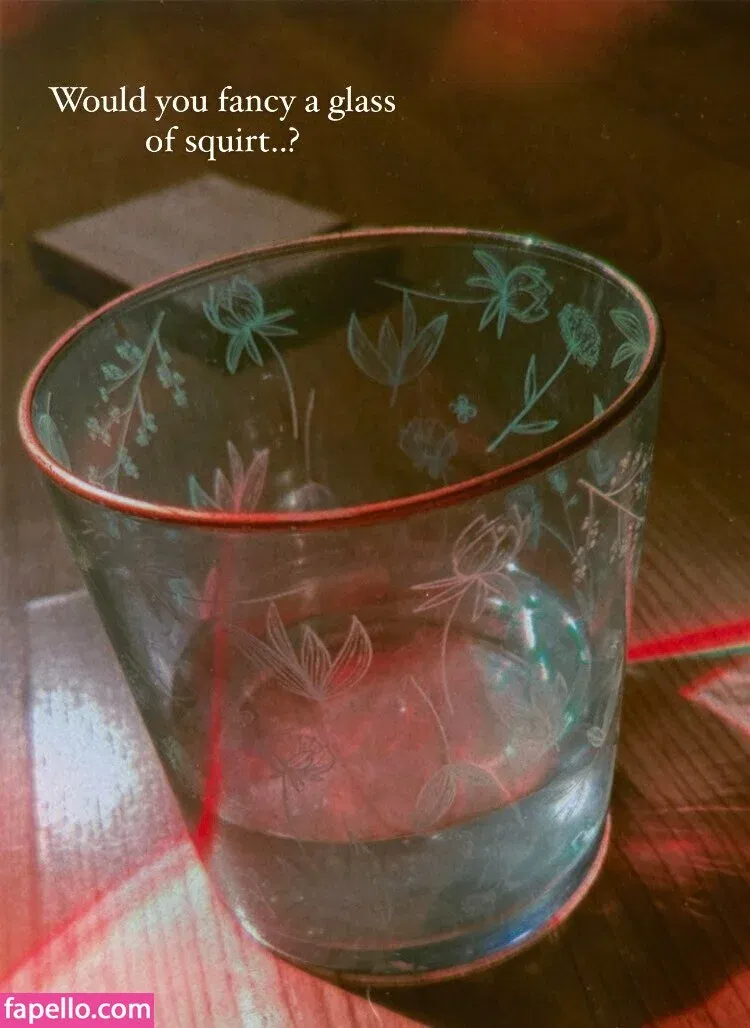 Itzel2002 / itzel_xd2002 Onlyfans Photo Gallery 