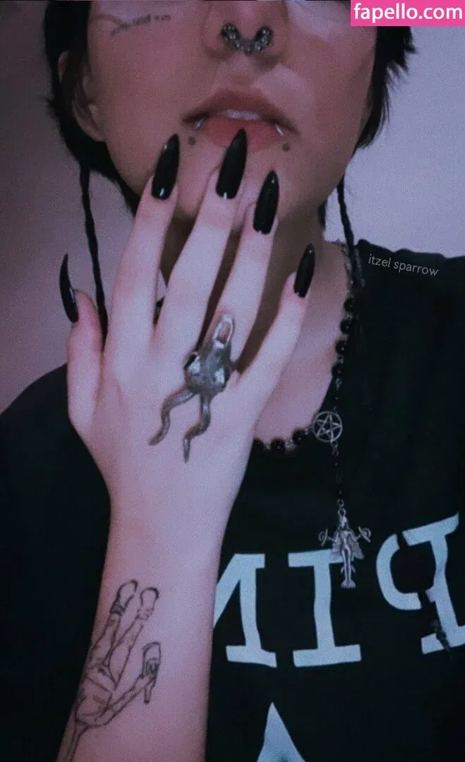 Itzel2002 / itzel_xd2002 Onlyfans Photo Gallery 