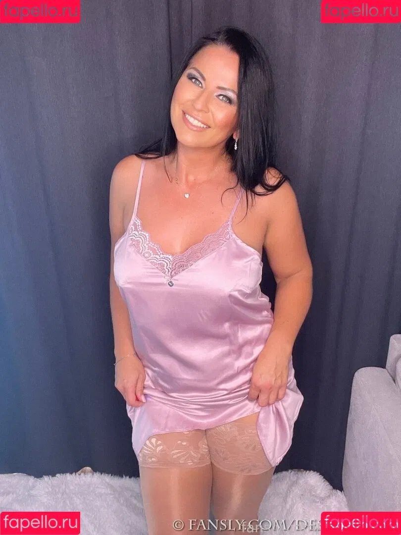 Desyra Noir / Desyra_Noir / Slinkycheeks / desyranoirfans Onlyfans Photo Gallery 