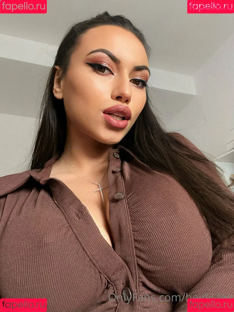 Heidii Lee / badtzxo / heidii-lee Onlyfans Photo Gallery 