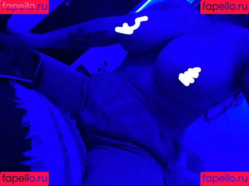 Hayley Aurisch / hailey.aurisch / yellowmonkeys Onlyfans Photo Gallery 