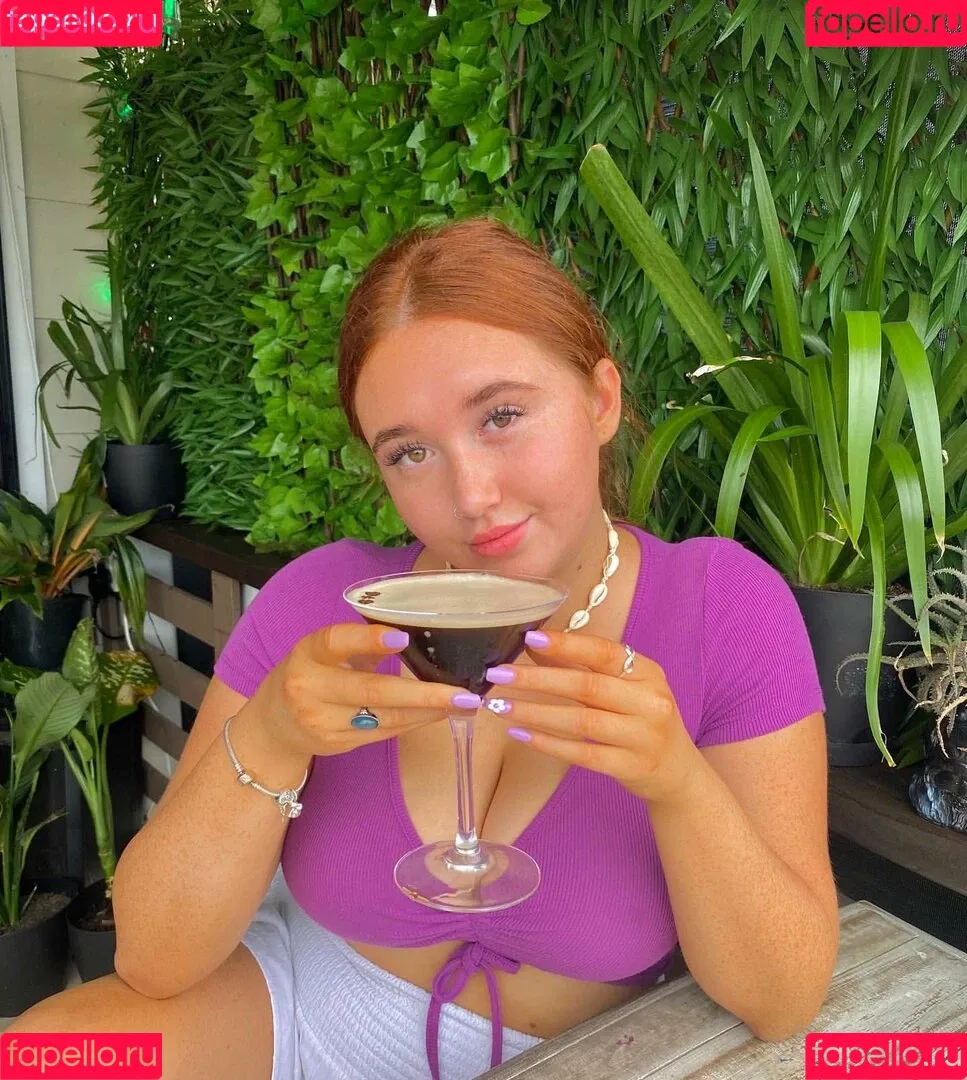Hayley Aurisch / hailey.aurisch / yellowmonkeys Onlyfans Photo Gallery 