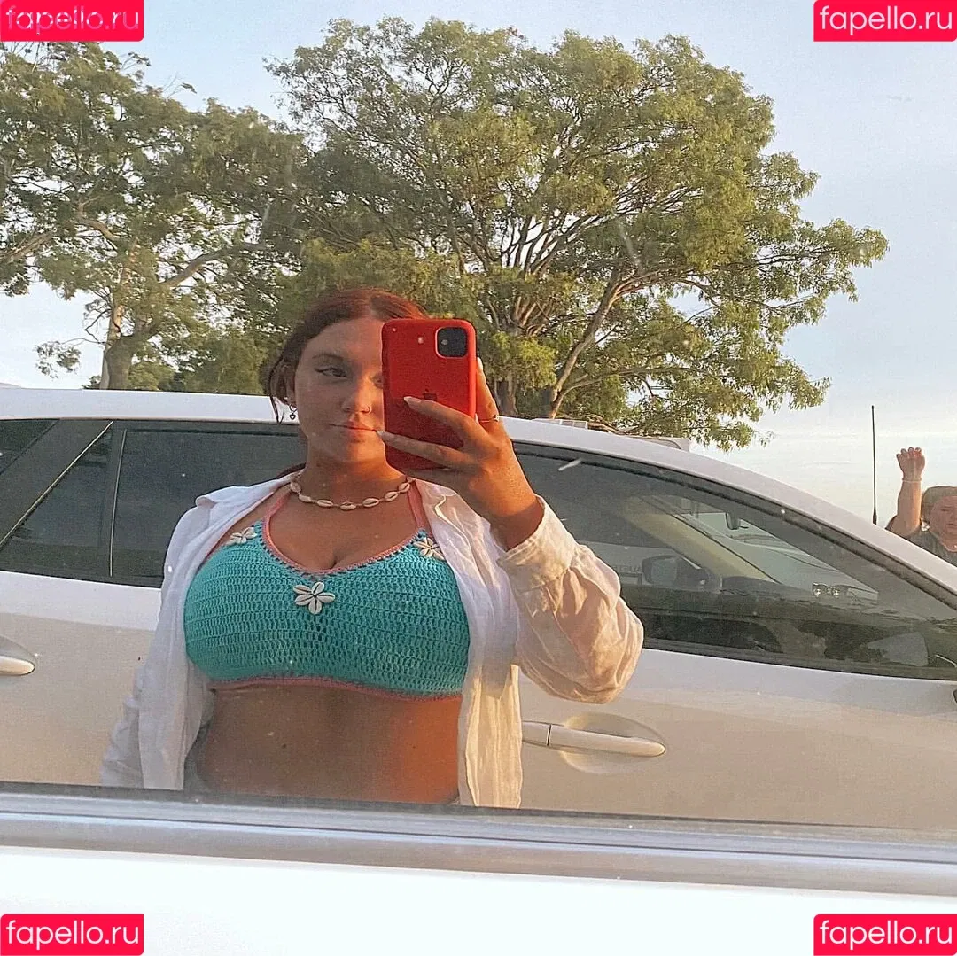 Hayley Aurisch / hailey.aurisch / yellowmonkeys Onlyfans Photo Gallery 
