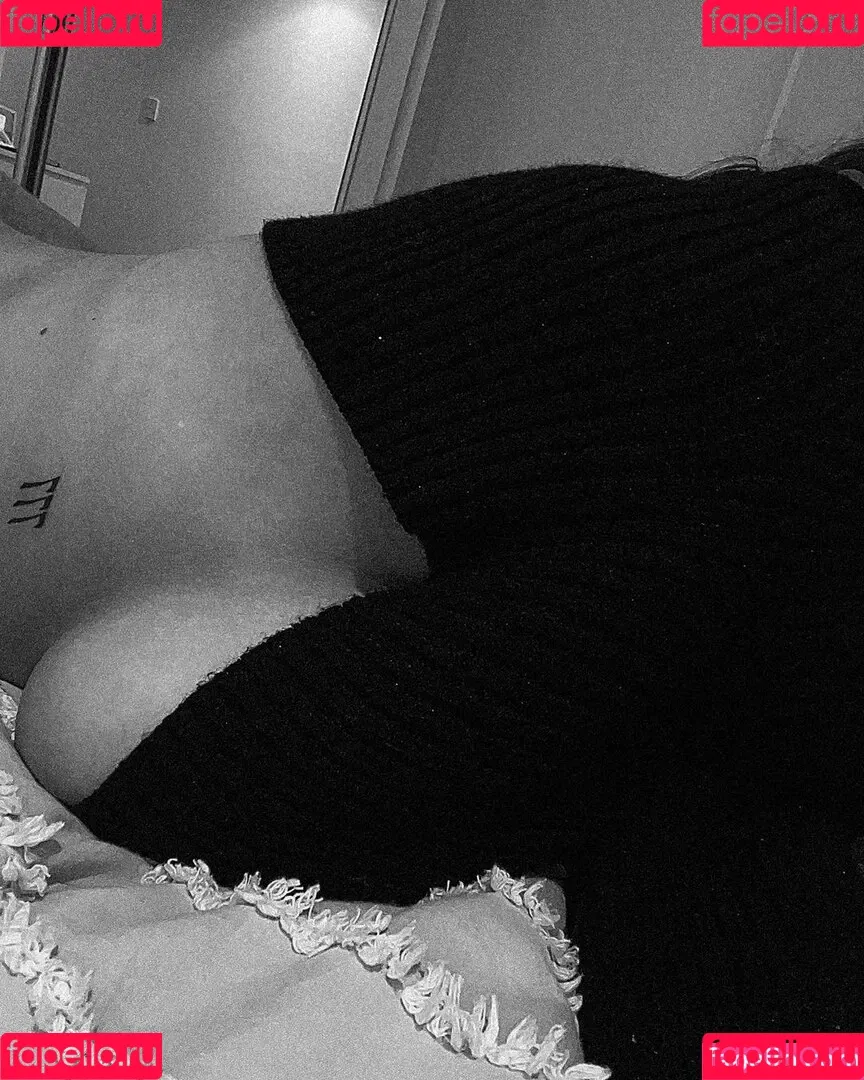 Hayley Aurisch / hailey.aurisch / yellowmonkeys Onlyfans Photo Gallery 