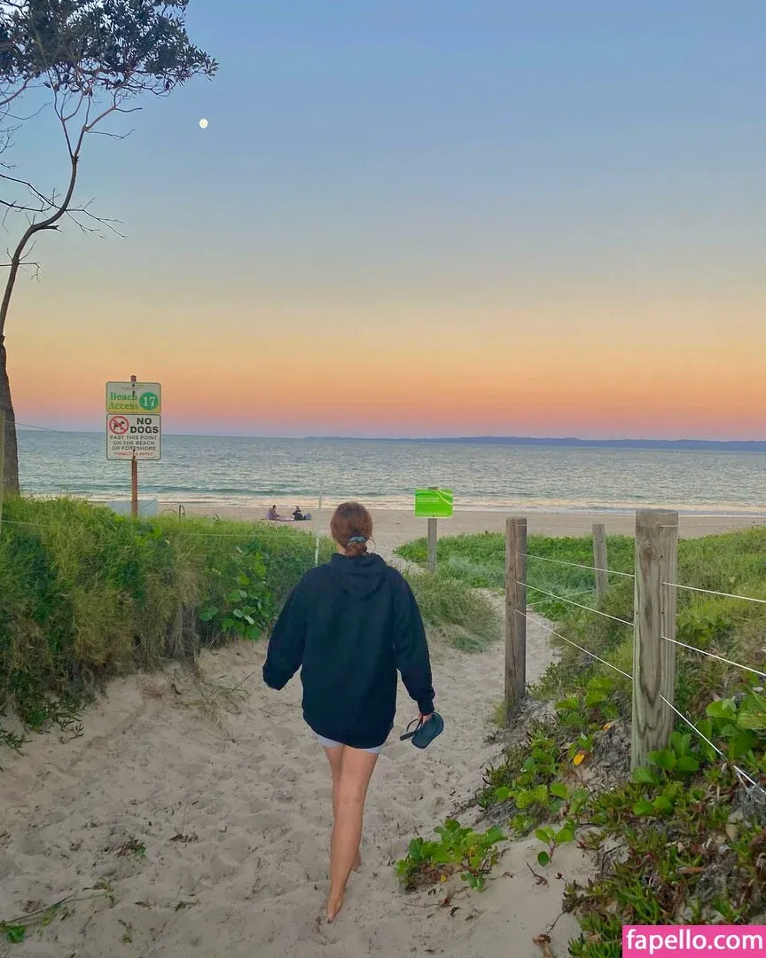 Hayley Aurisch / hailey.aurisch / yellowmonkeys Onlyfans Photo Gallery 