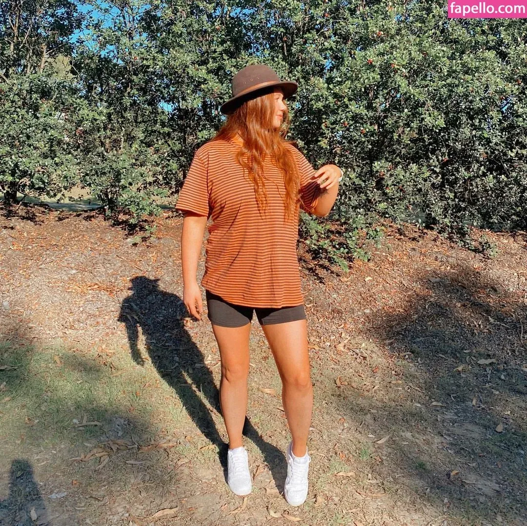 Hayley Aurisch / hailey.aurisch / yellowmonkeys Onlyfans Photo Gallery 