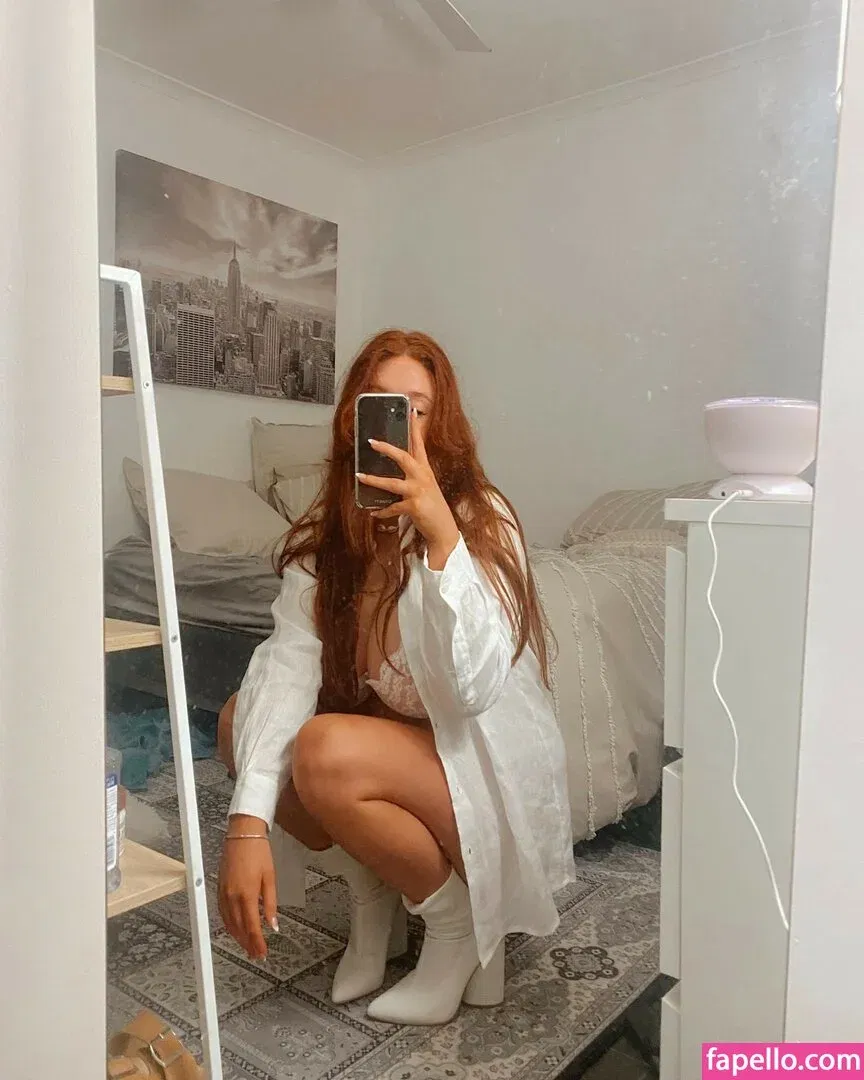 Hayley Aurisch / hailey.aurisch / yellowmonkeys Onlyfans Photo Gallery 