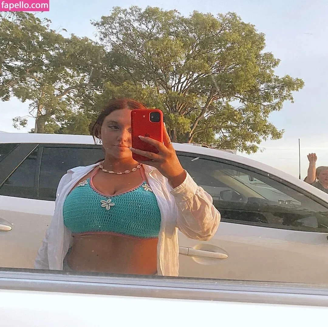 Hayley Aurisch / hailey.aurisch / yellowmonkeys Onlyfans Photo Gallery 