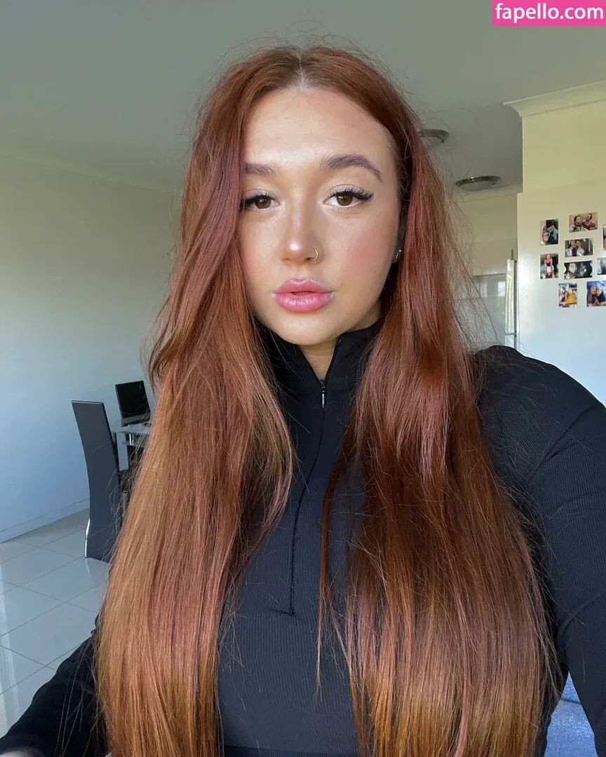 Hayley Aurisch / hailey.aurisch / yellowmonkeys Onlyfans Photo Gallery 