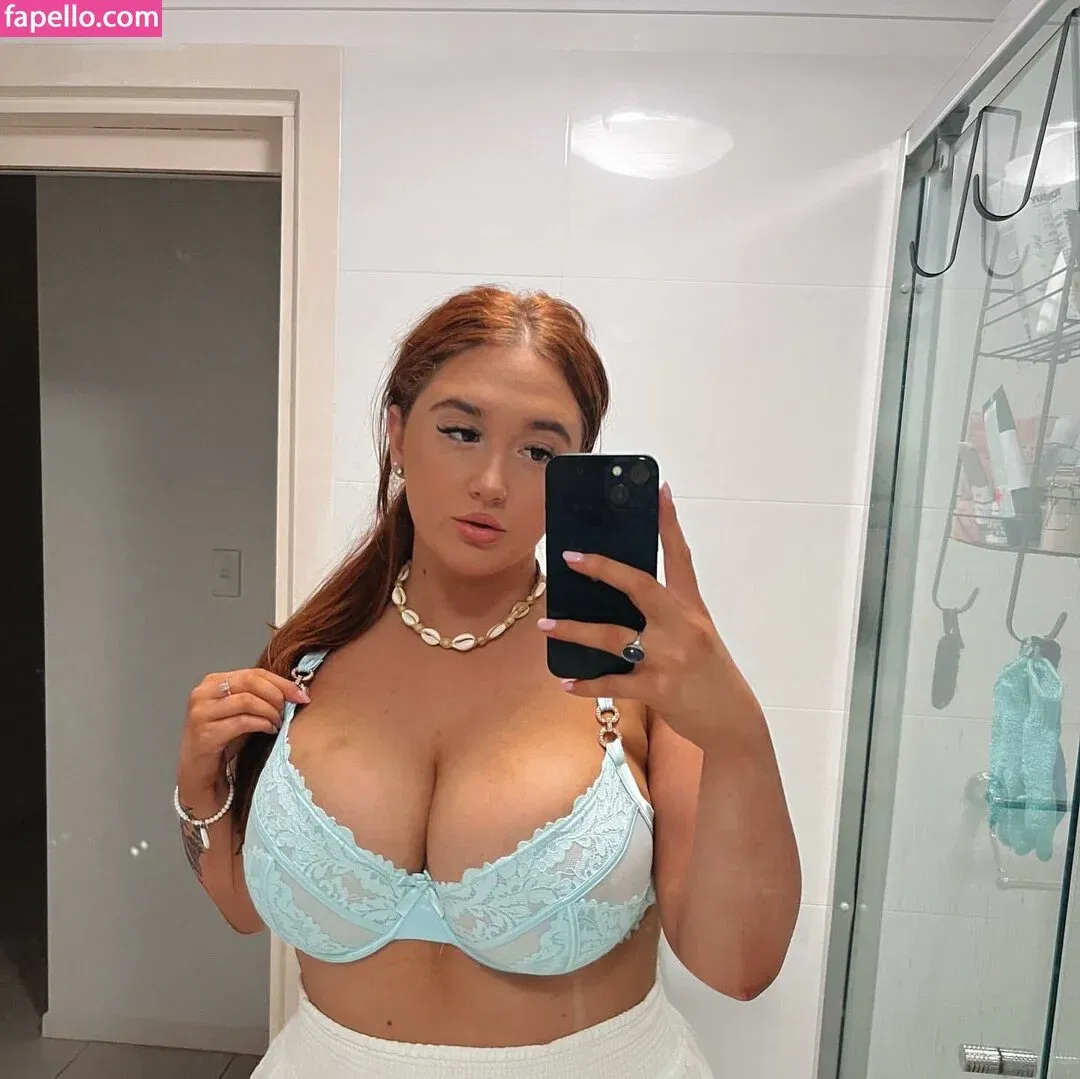 Hayley Aurisch / hailey.aurisch / yellowmonkeys Onlyfans Photo Gallery 