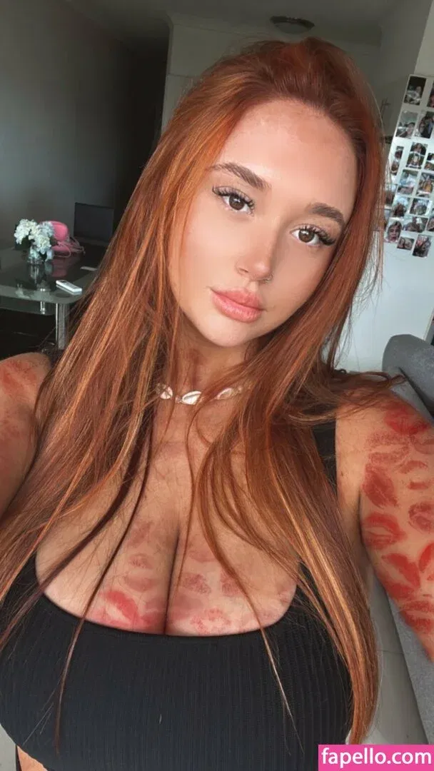 Hayley Aurisch / hailey.aurisch / yellowmonkeys Onlyfans Photo Gallery 