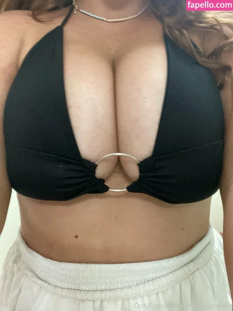 Hayley Aurisch / hailey.aurisch / yellowmonkeys Onlyfans Photo Gallery 