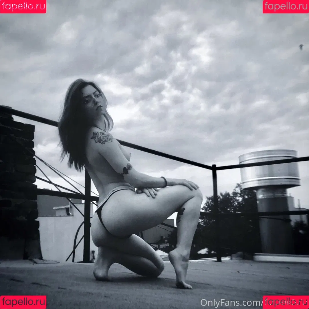 Caring Erin / CaringErin / Erin caroll / veryokay Onlyfans Photo Gallery 