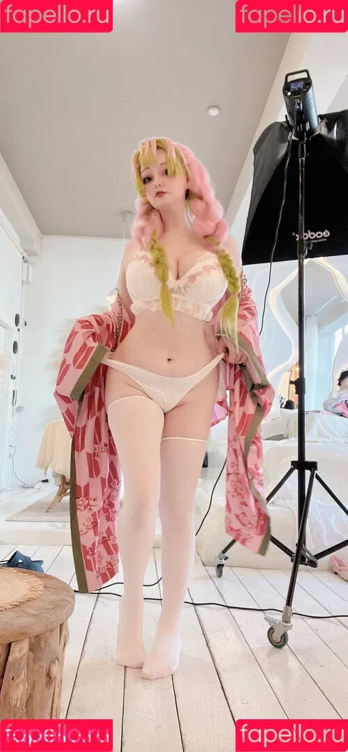 Evangelina Grape / Kamelya / kamelya_chan / kamelyachan Onlyfans Photo Gallery 