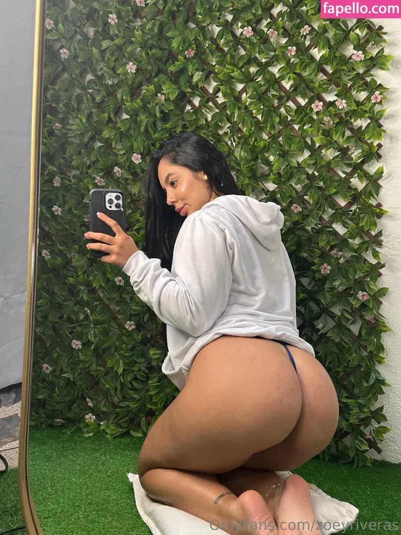 zoeyriveras / zoeyriveras_ Onlyfans Photo Gallery 