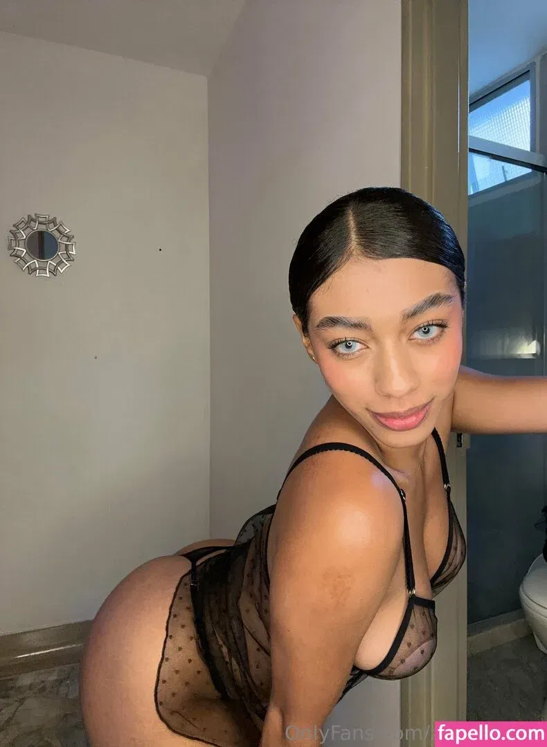 zoeyriveras / zoeyriveras_ Onlyfans Photo Gallery 