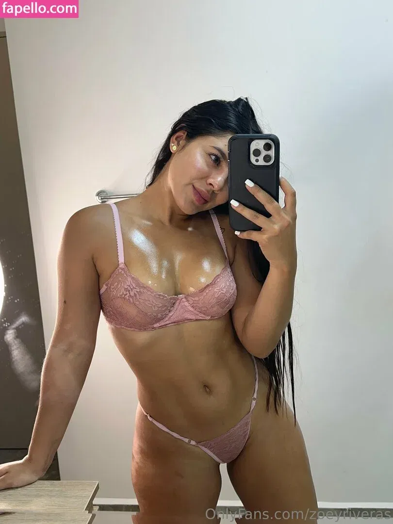 zoeyriveras / zoeyriveras_ Onlyfans Photo Gallery 